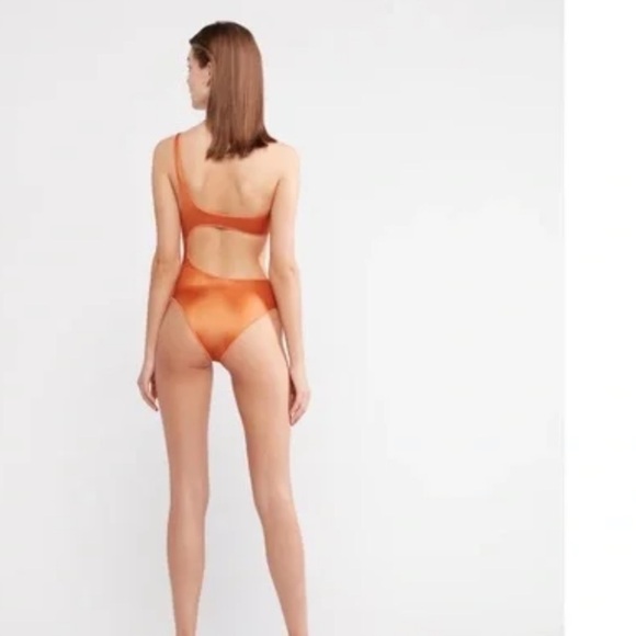 Oseree Glow Asymmetric cut out one shoulder one piece swimsuit. NWOT - Picture 9 of 15